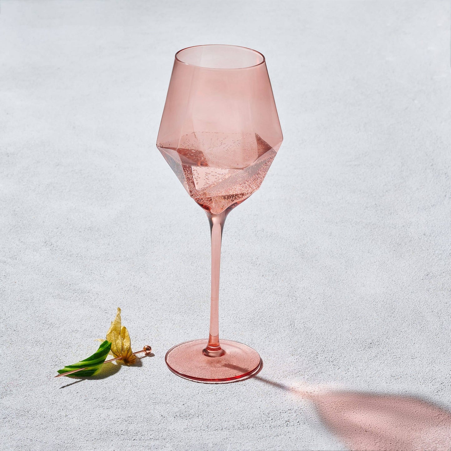 Vikko Decor - Sparkle Peach Wine Glass