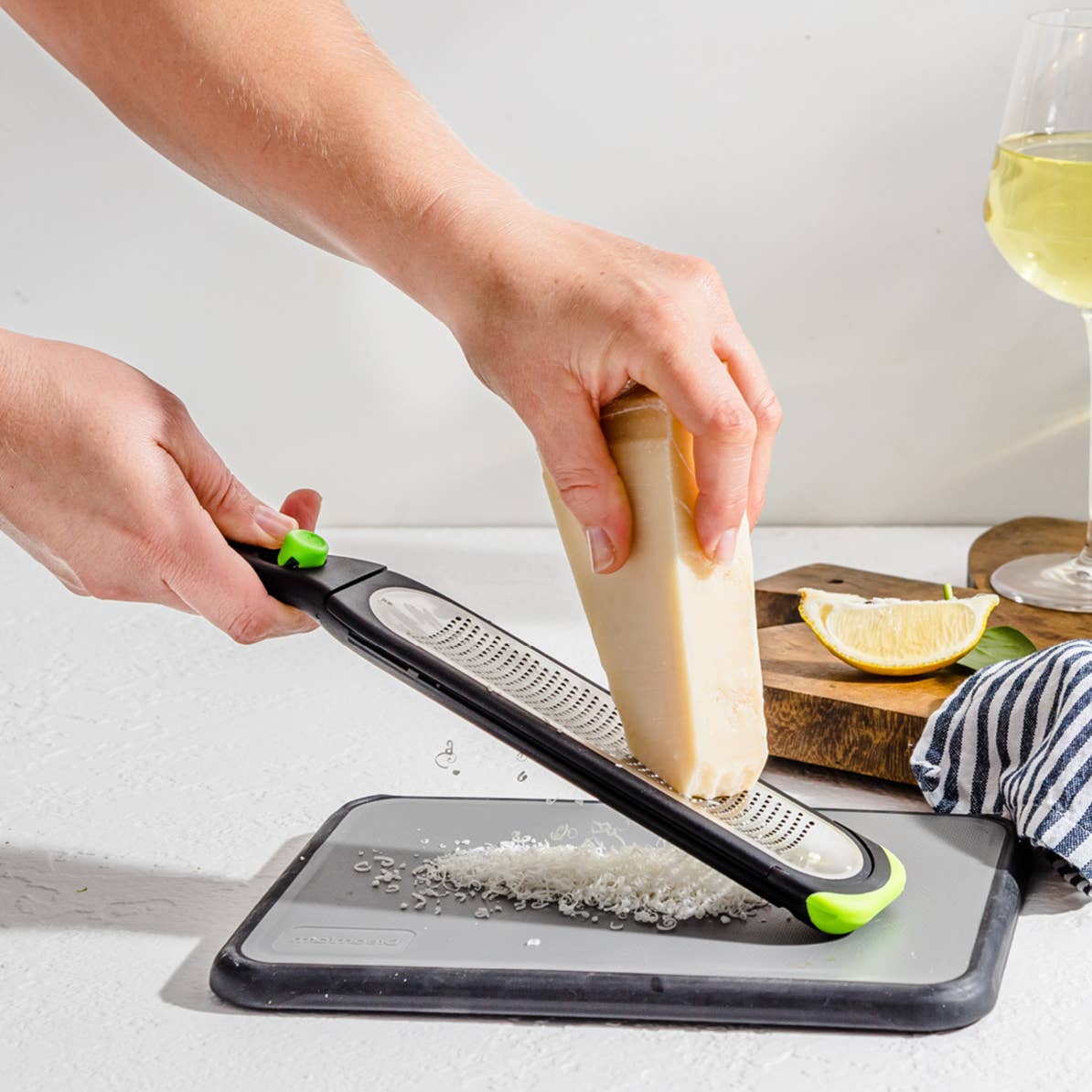 Ozest - Pop & Clean Speed Zester