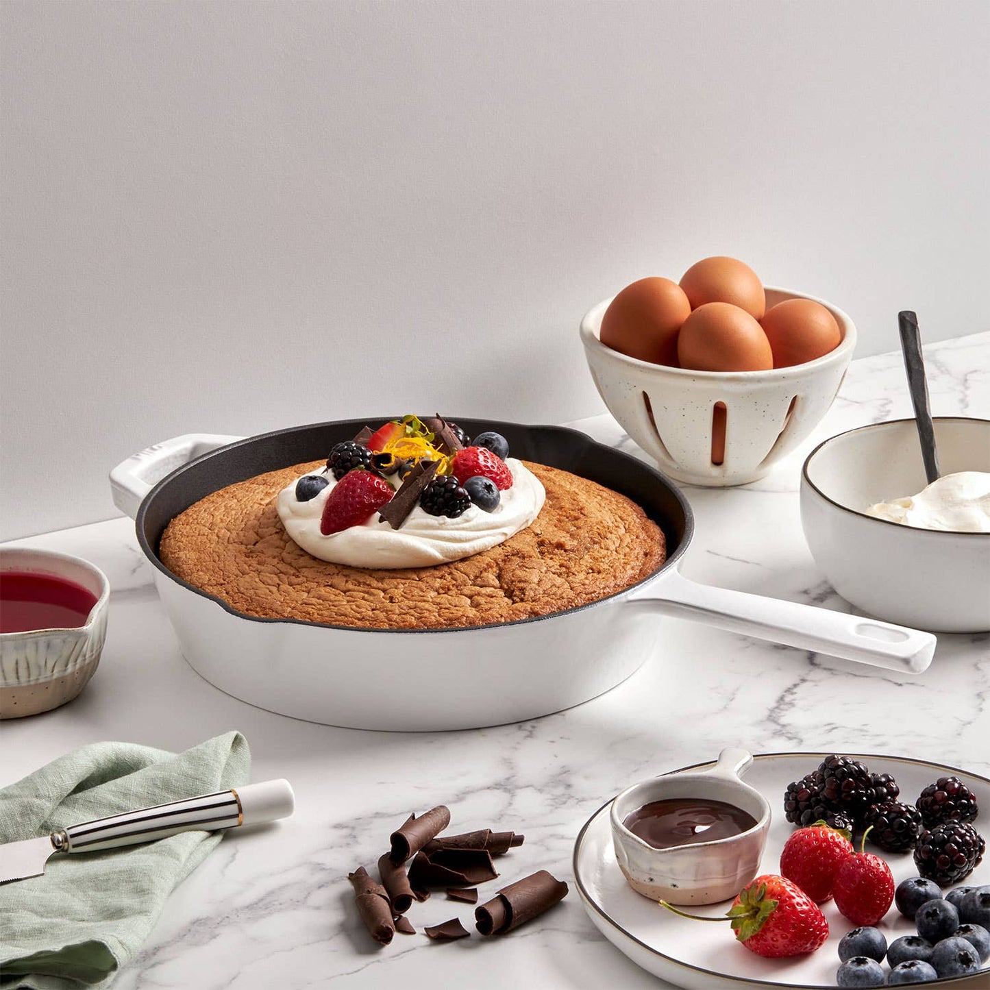 Milo 10-inch Skillet with lid